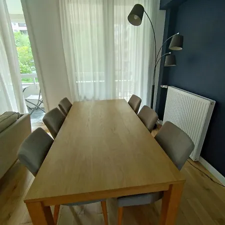 Cozy 3 Bedrooms, 5 Mn 450m Walk Metro La Defense Courbevoie